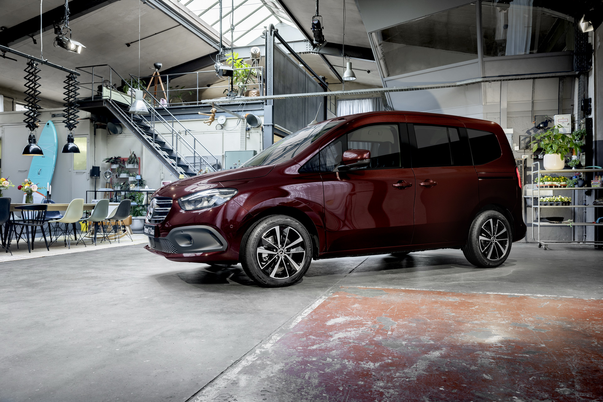 New Mercedes-Benz T-Class Is A Premium Small Minivan Designed For Families