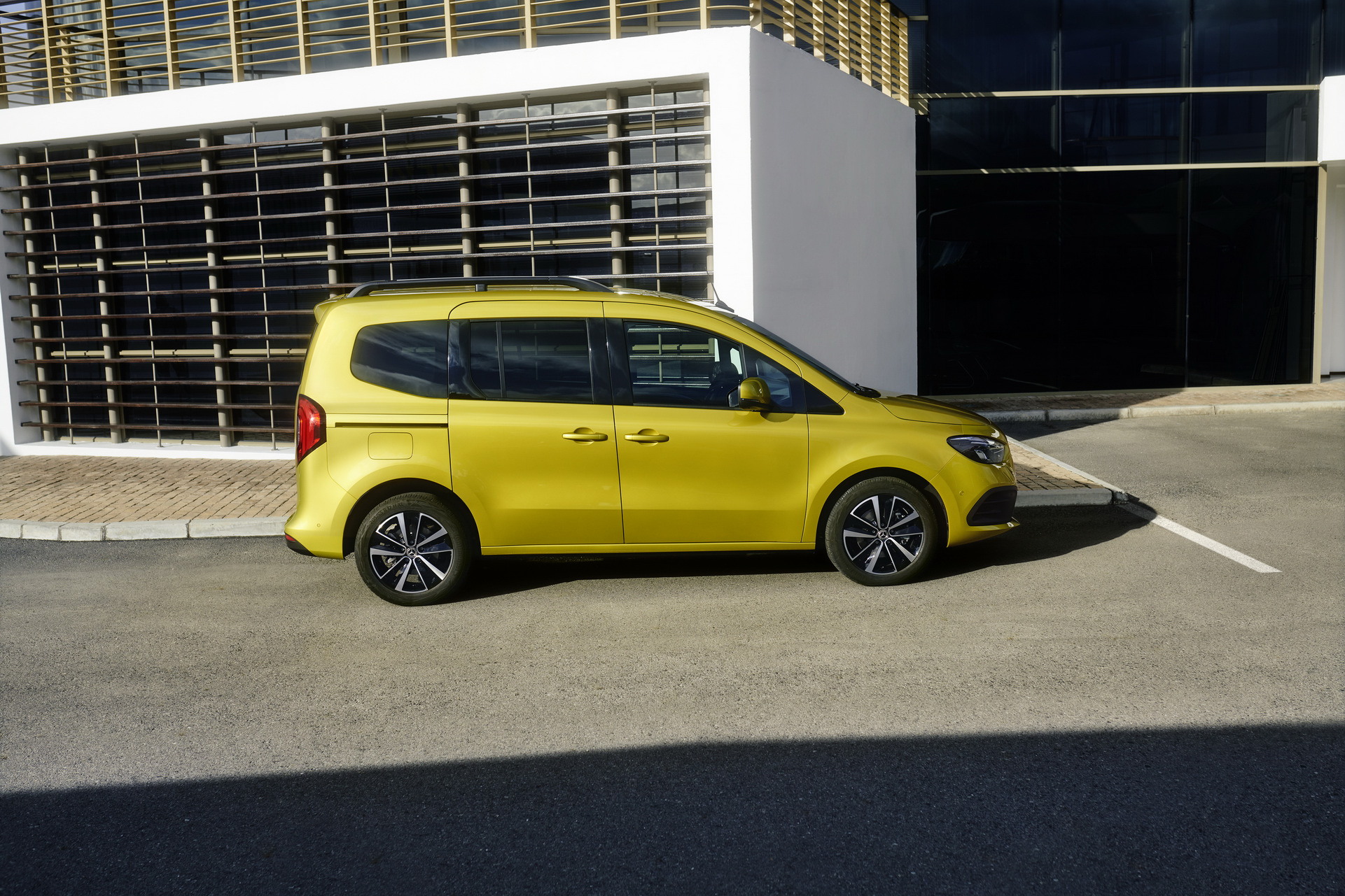 New Mercedes-Benz T-Class Is A Premium Small Minivan Designed For Families