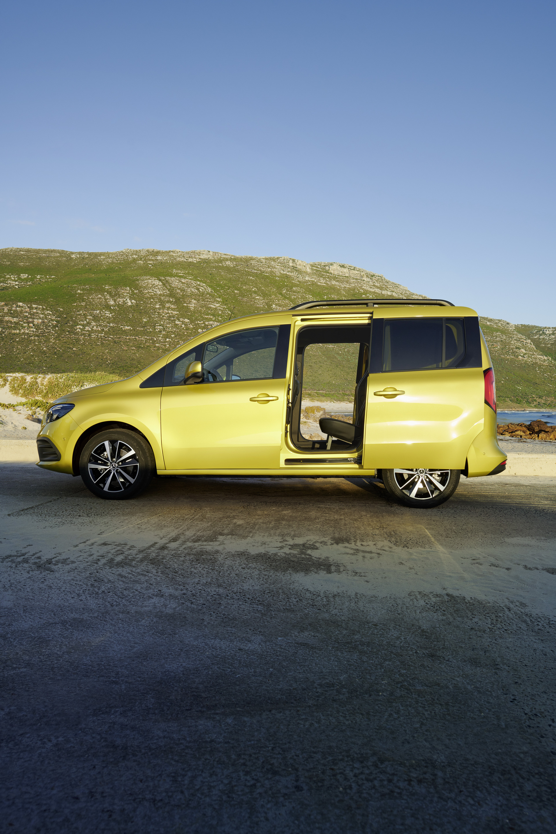 New Mercedes-Benz T-Class Is A Premium Small Minivan Designed For Families