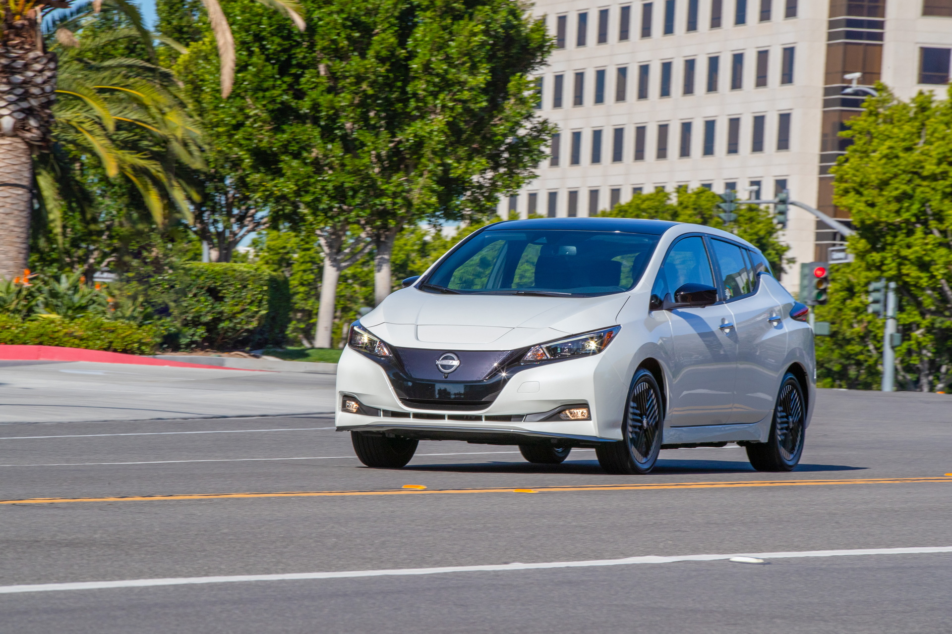 2023 Nissan Leaf Updated With Freshened Looks And Simplified Lineup