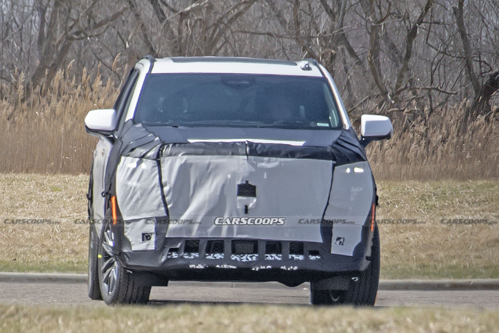 2024 Cadillac Escalade Facelift Tries To Hide Styling Tweaks In New Spy Shots