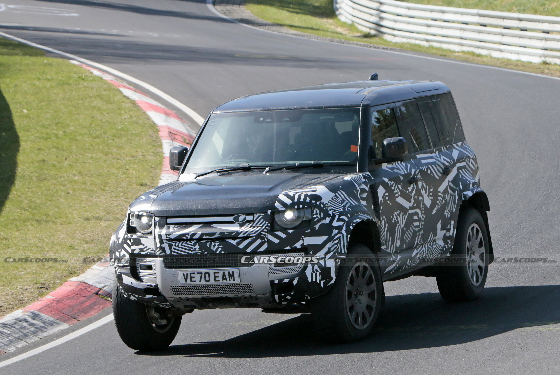 Wild Land Rover Defender SVX / SVR V8 Spied Flexing Its Muscles On The Nurburgring