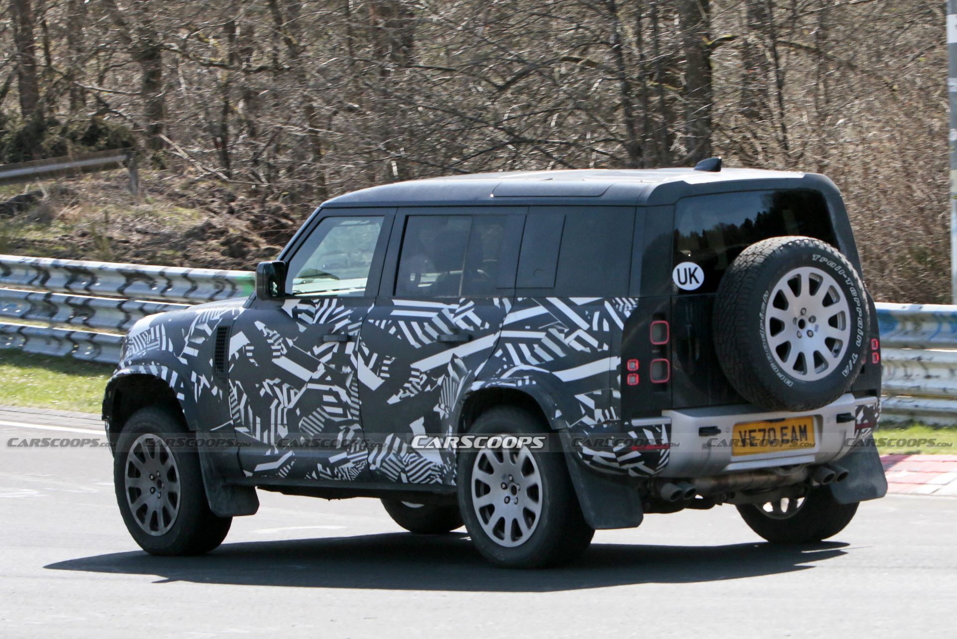 Wild Land Rover Defender SVX / SVR V8 Spied Flexing Its Muscles On The Nurburgring