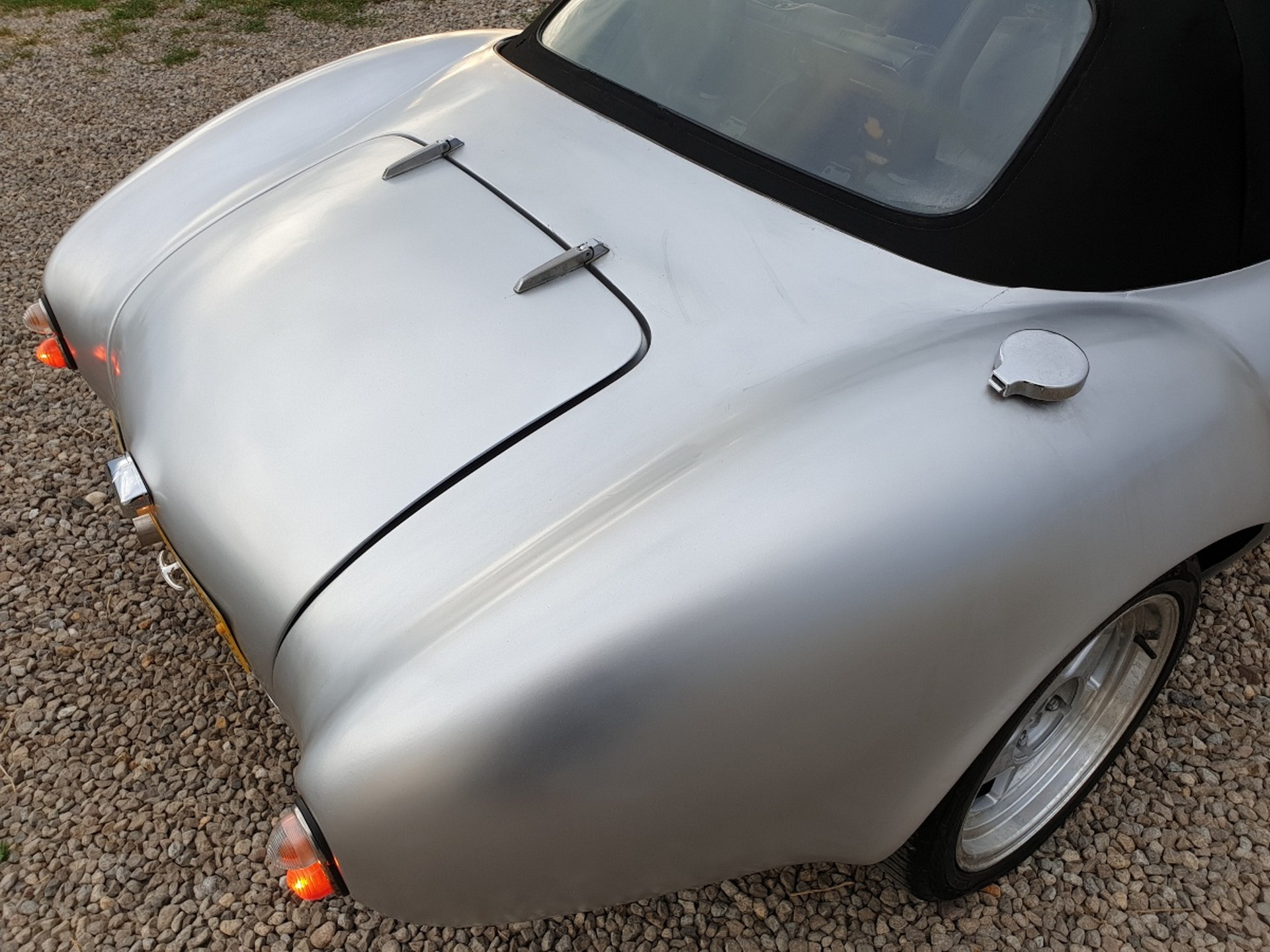 Does This AC Cobra Replica On A BMW Z3 Chassis Look Convincing Enough?