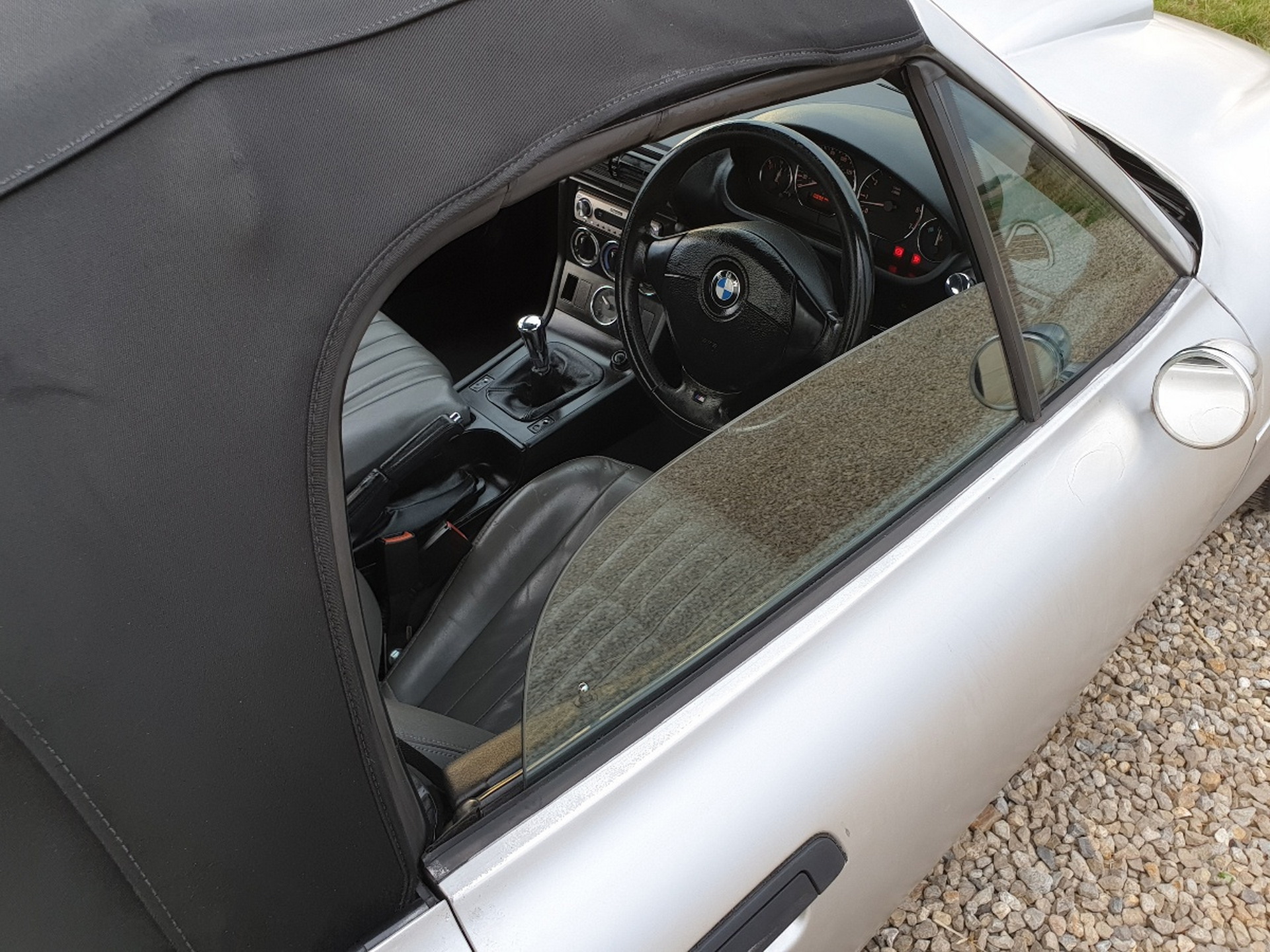 Does This AC Cobra Replica On A BMW Z3 Chassis Look Convincing Enough?