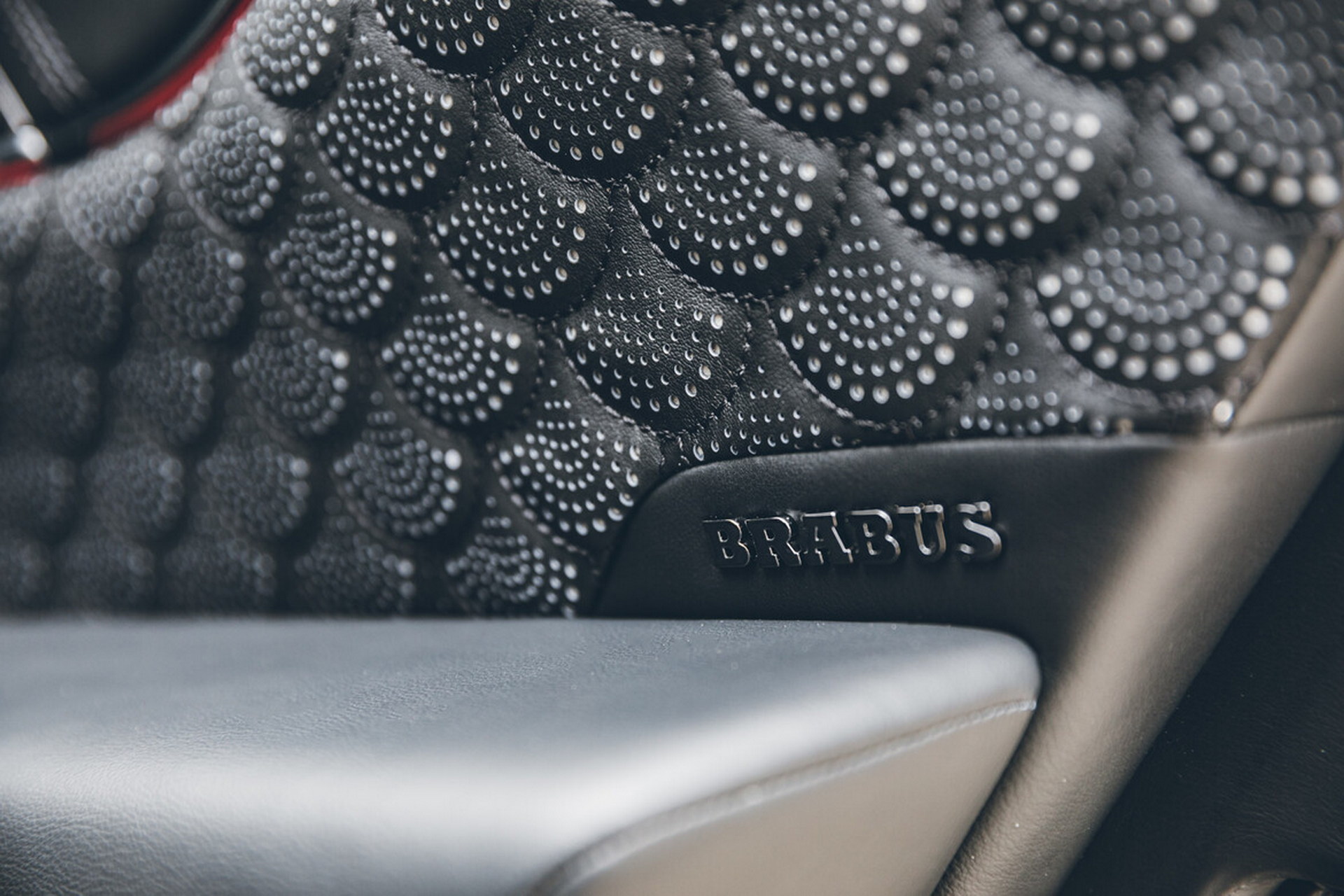 Brabus Takes The Mercedes-Maybach GLS To Another Level With 888 HP