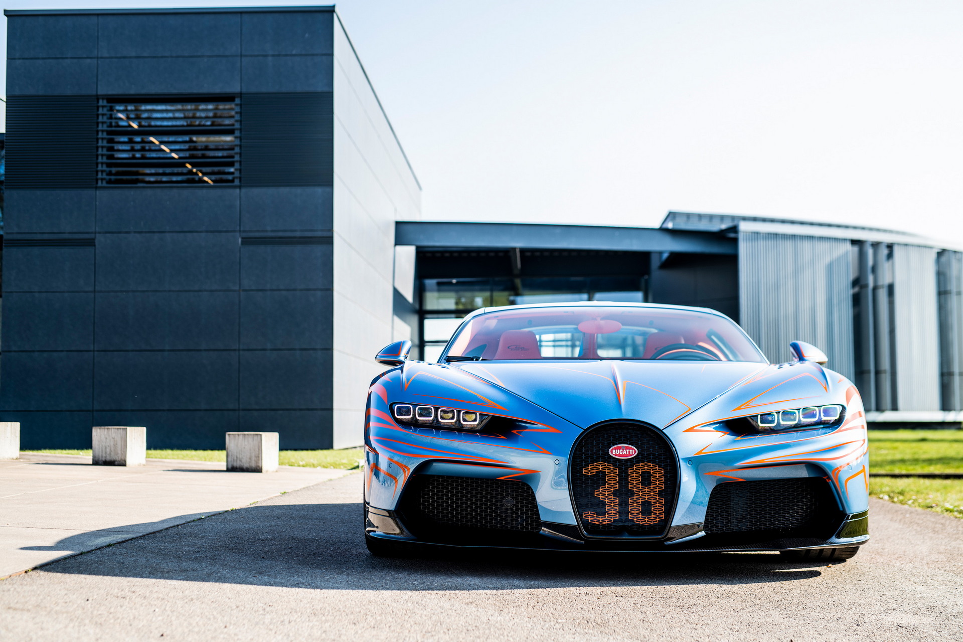 Bugatti’s New Hand-Painted Finishes For The Chiron Take More Than A Month To Complete