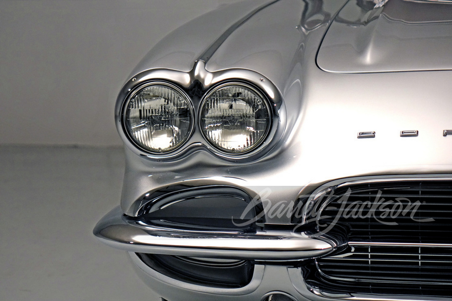 Blow Away Modern Day Sports Cars With This 650-HP 1961 Corvette Restomod