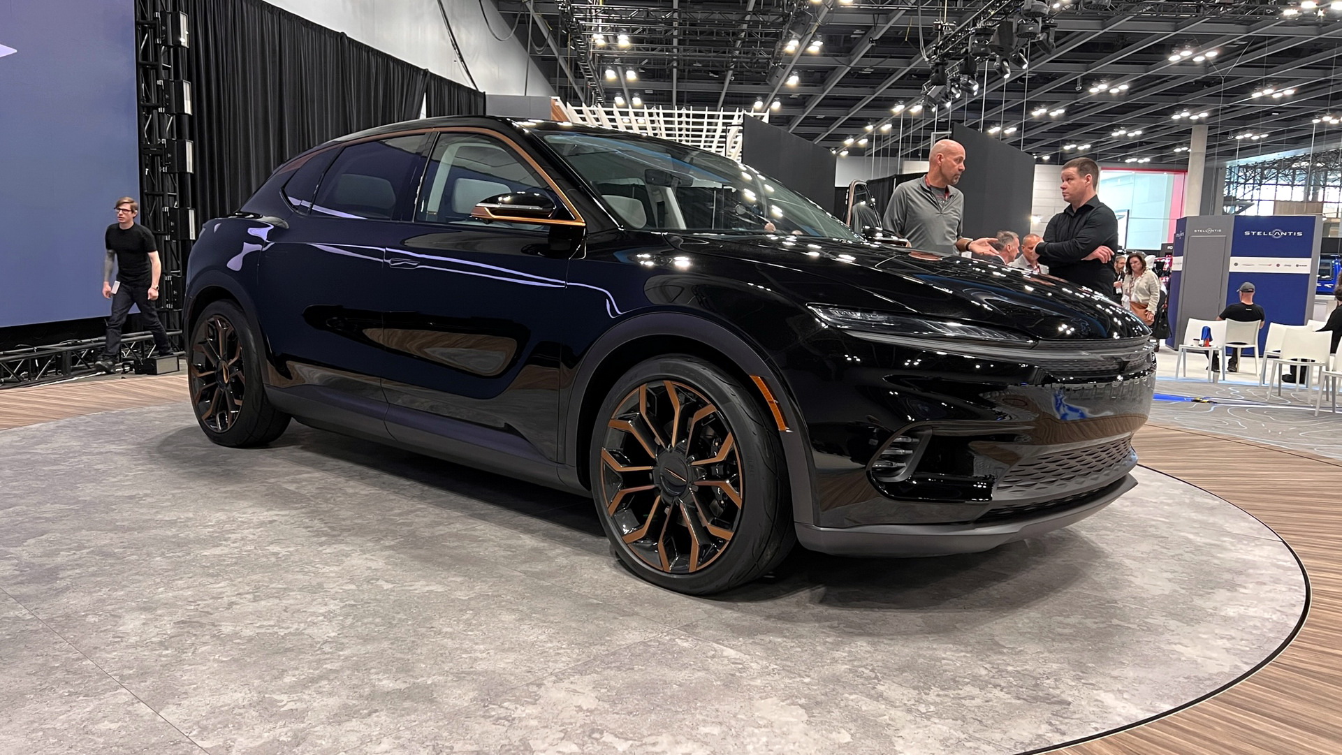 The Chrysler Airflow Graphite Concept Hopes To Signal A Bright Electric Future