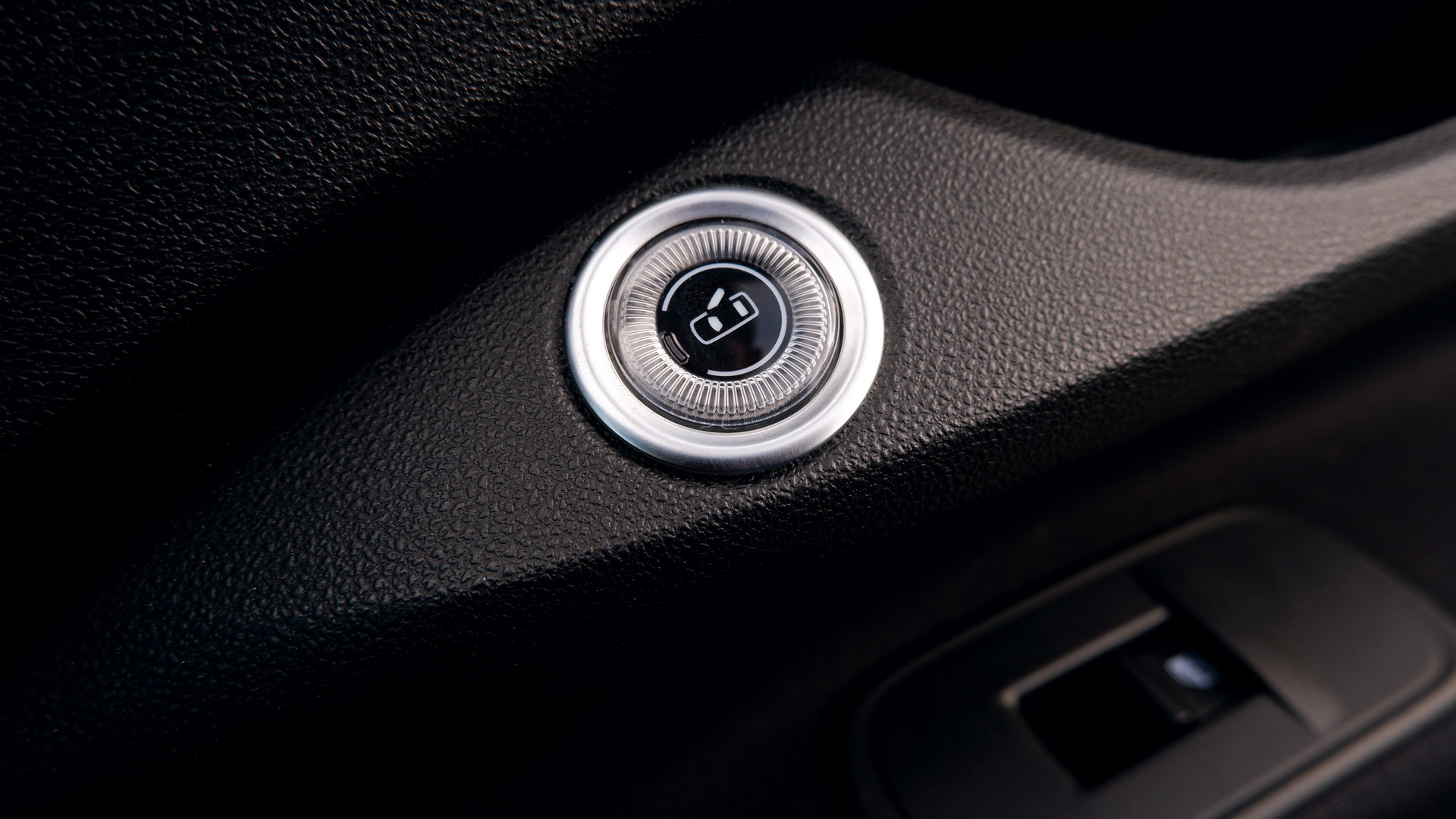 Driven: The Fiat 500 RED Is A Charming And Easy-Going Urban EV