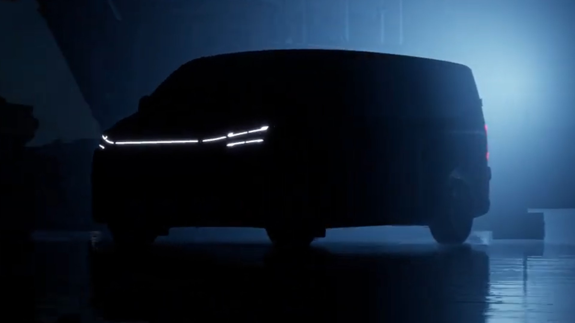 2024 Ford Tourneo Custom EV Teased, Will Debut On May 9
