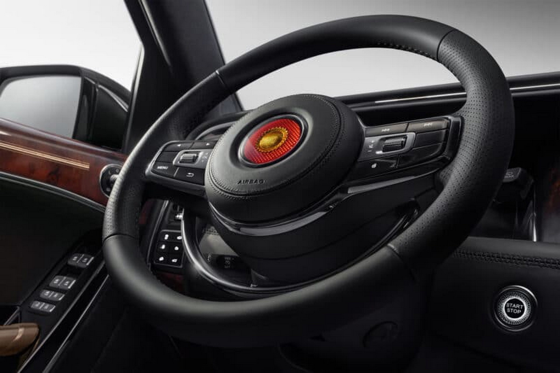 Hongqi LS7 Is A Larger-Than-Life Cadillac Escalade Rival From China