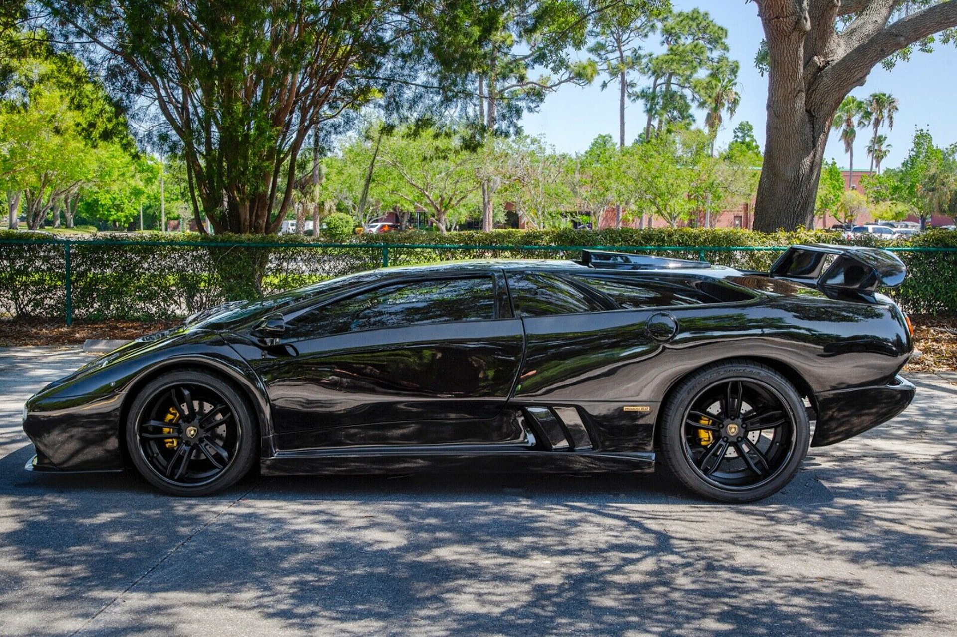 Yowzers, Someone Turned An Acura NSX Into A Fake Lamborghini Diablo GT