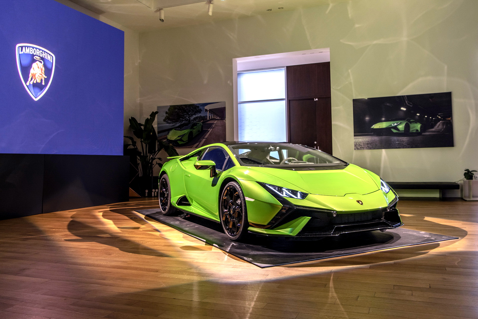 631-HP Lamborghini Huracan Tecnica Is A RWD Evo With A Sprinkle Of STO