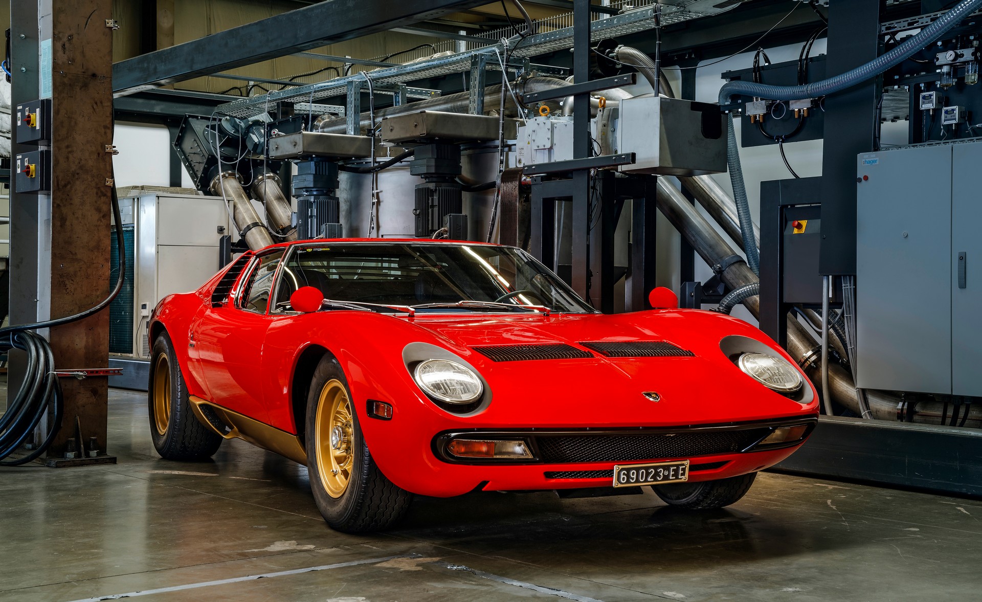 This 1971 Lamborghini Miura SV Is One Of Just 21 Built For The U.S.