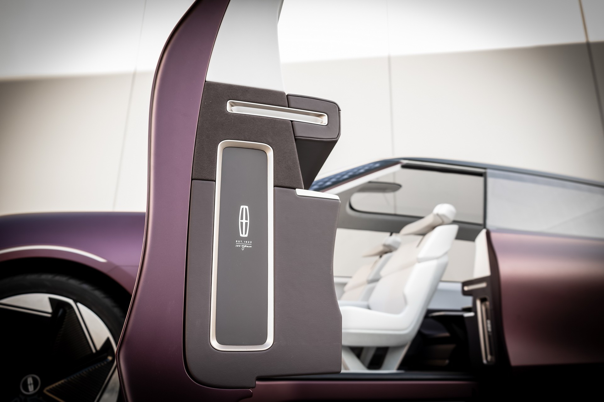 New Lincoln Star Electric SUV Concept Debuts In Detroit With A New Lick Of Purple Paint