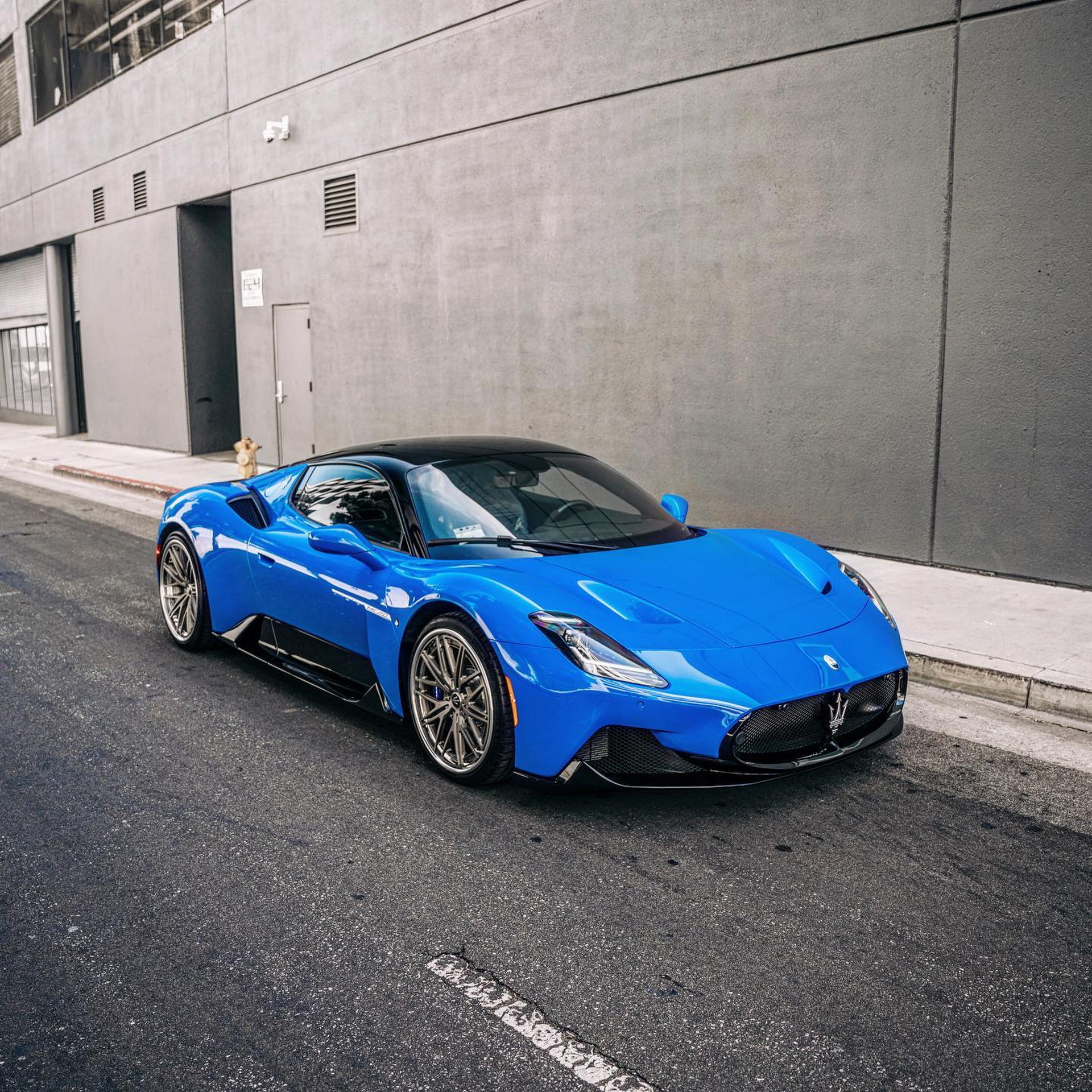 Maserati MC20 Looks Pretty Tasty With Some Aftermarket Wheels On