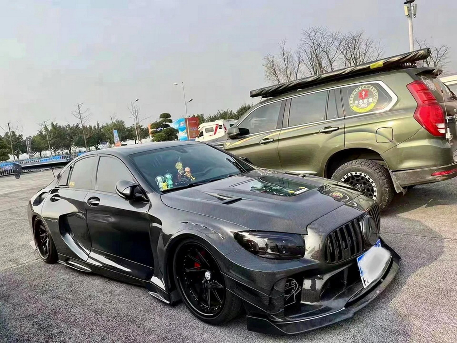 This Mercedes C-Class Looks Like It Escaped Straight From GTA V