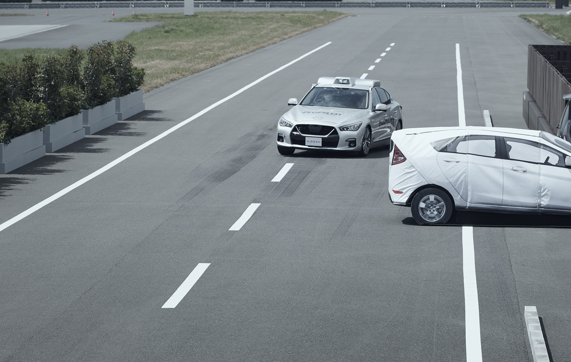 Nissan Previews Autonomous System With Clever Collision Avoidance, Teases New EV Crossover Too