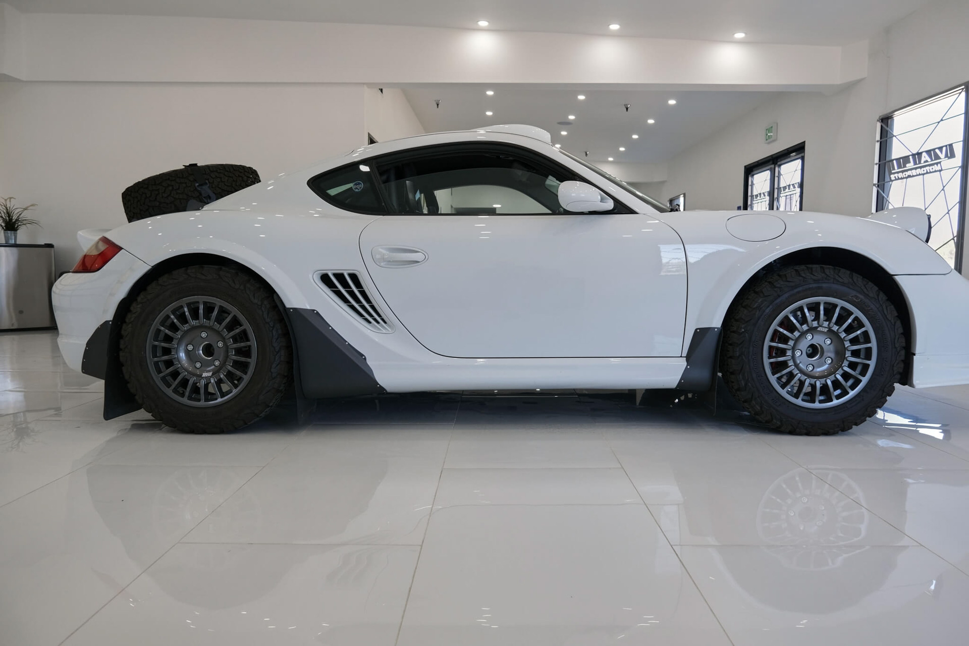 Bored Of Safari-Style Porsche 911s And Can’t Wait For Lamborghini’s Sterrato? How About A Safari Cayman?