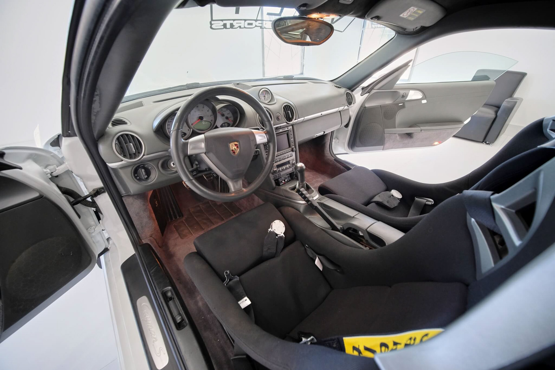 Bored Of Safari-Style Porsche 911s And Can’t Wait For Lamborghini’s Sterrato? How About A Safari Cayman?