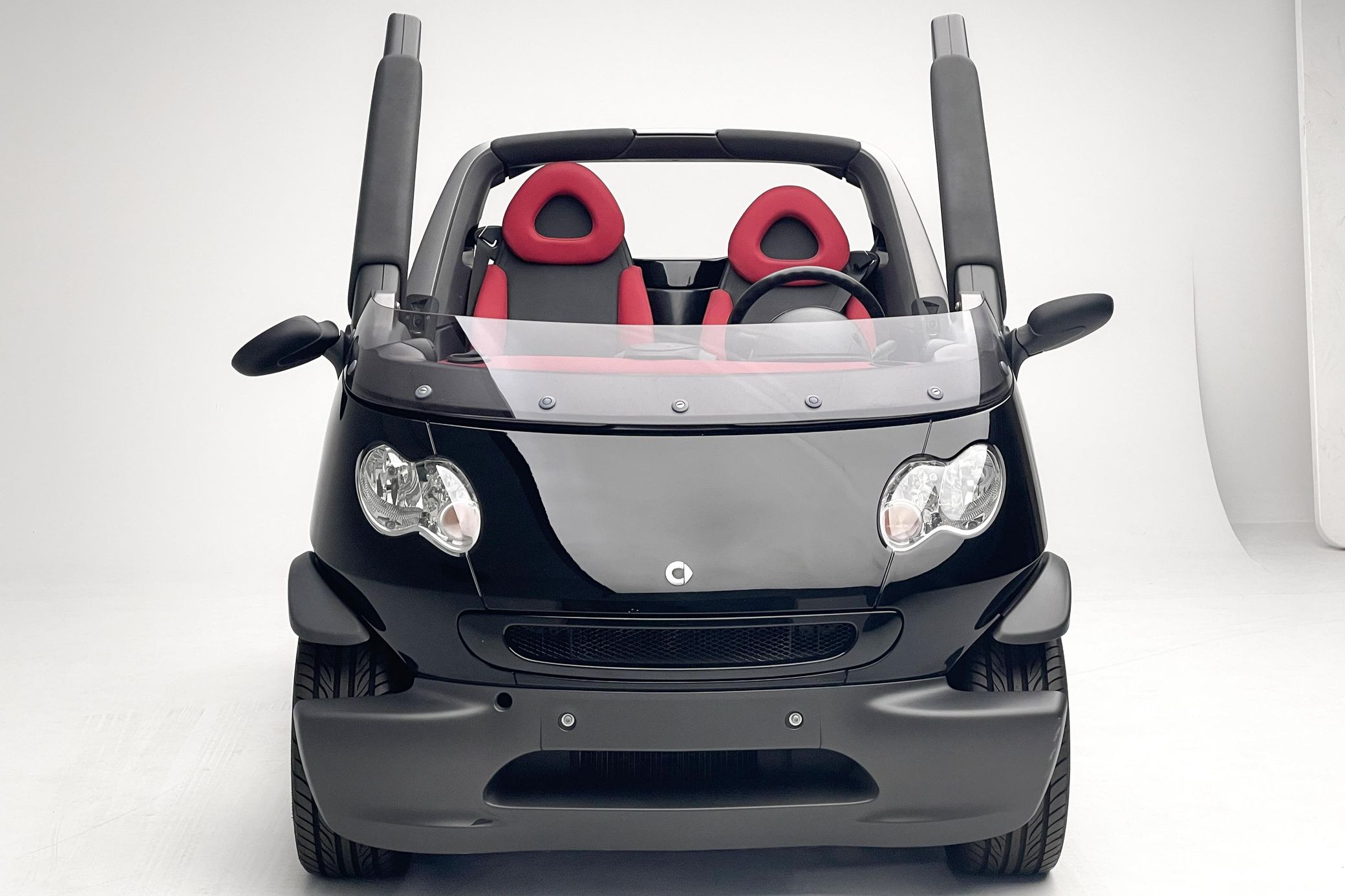 Here’s Your Chance To Own A Super-Quirky Museum-Quality Smart Crossblade