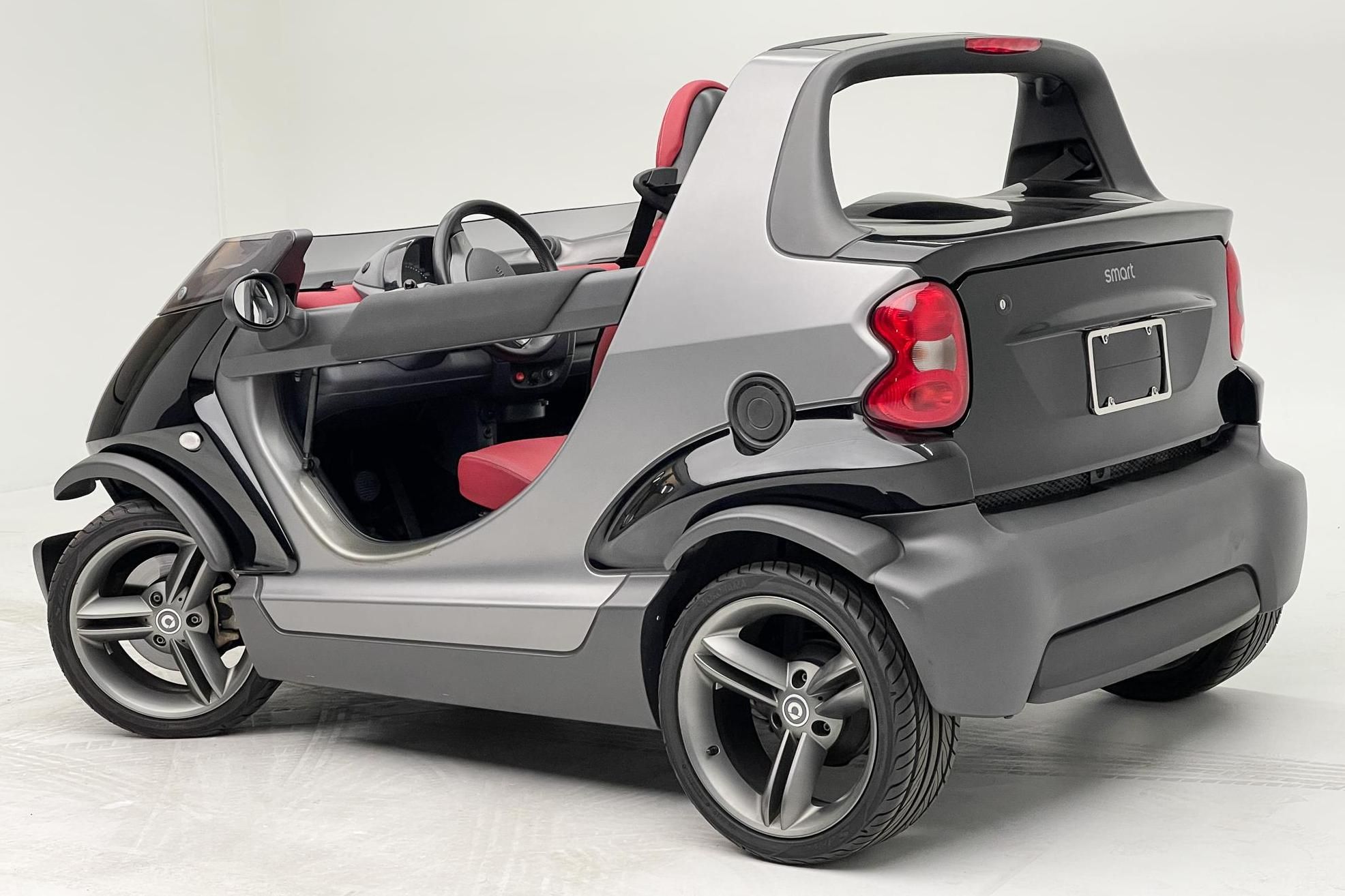 Here’s Your Chance To Own A Super-Quirky Museum-Quality Smart Crossblade