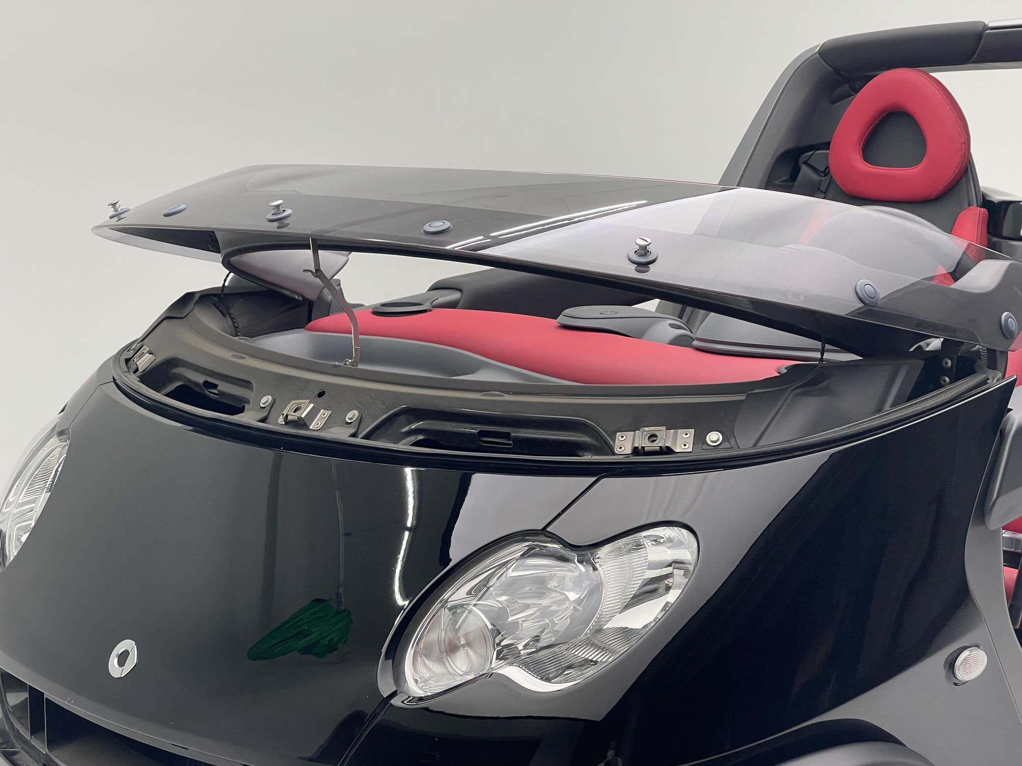 Here’s Your Chance To Own A Super-Quirky Museum-Quality Smart Crossblade