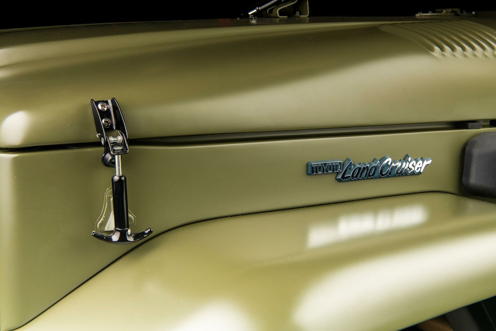 Have You Ever Seen A Restomod Toyota FJ40 Land Cruiser Quite Like This?