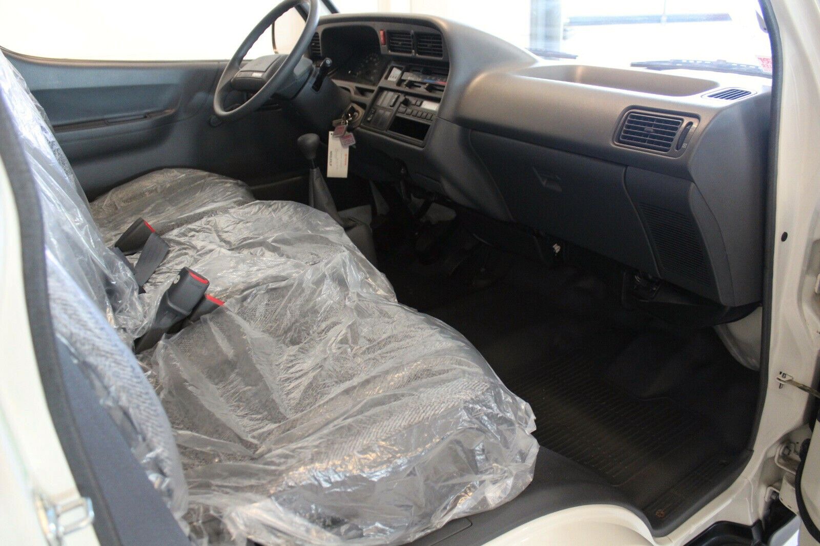 Why Hasn’t Anyone Driven This Pristine 1991 Toyota HiAce?