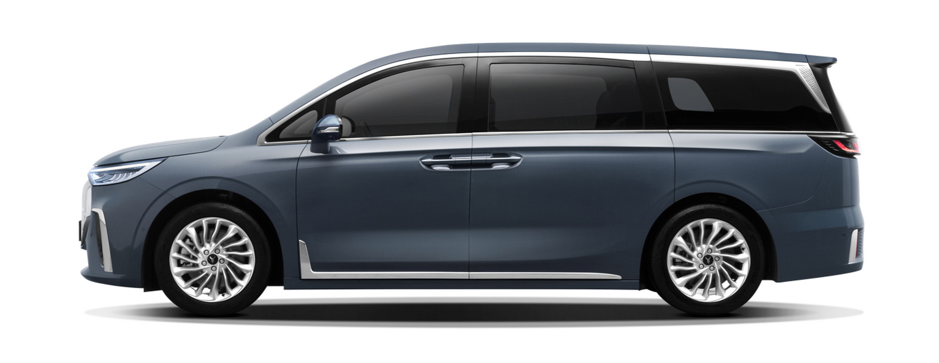 Voyah Dreamer Goes On Sale In China As The World’s Quickest Minivan