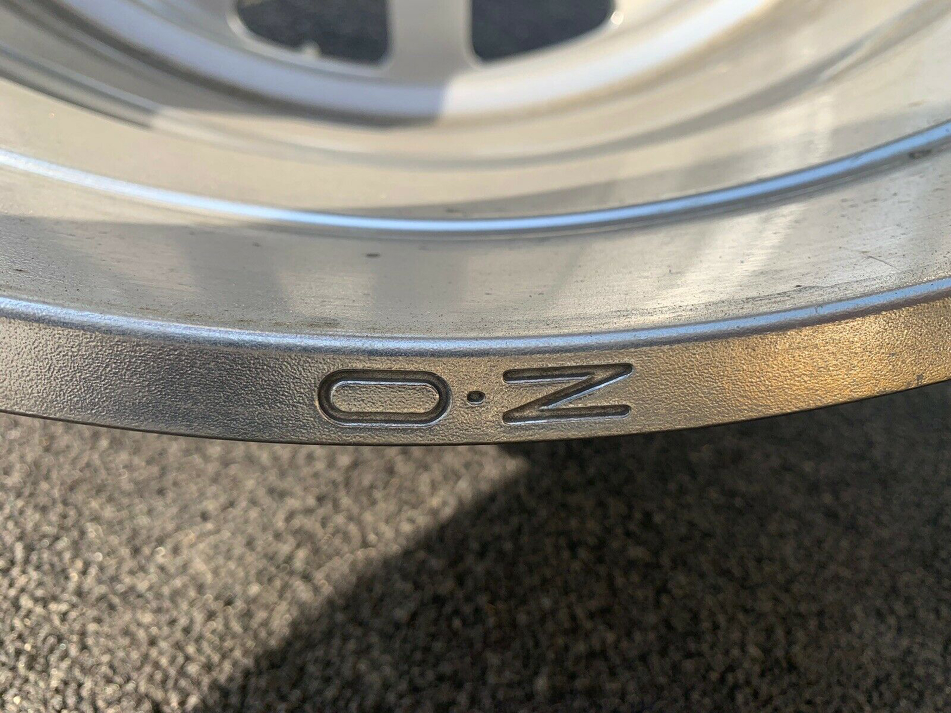 These Bugatti Veyron Wheels Would Make A Great Set Of Barstools