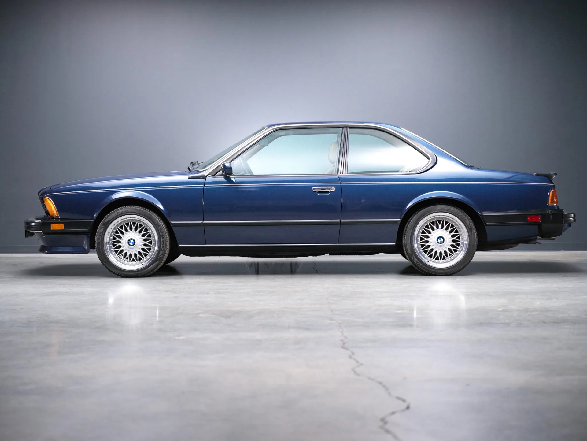Beautiful Blue 1987 BMW M6 Just Begs To Be Driven
