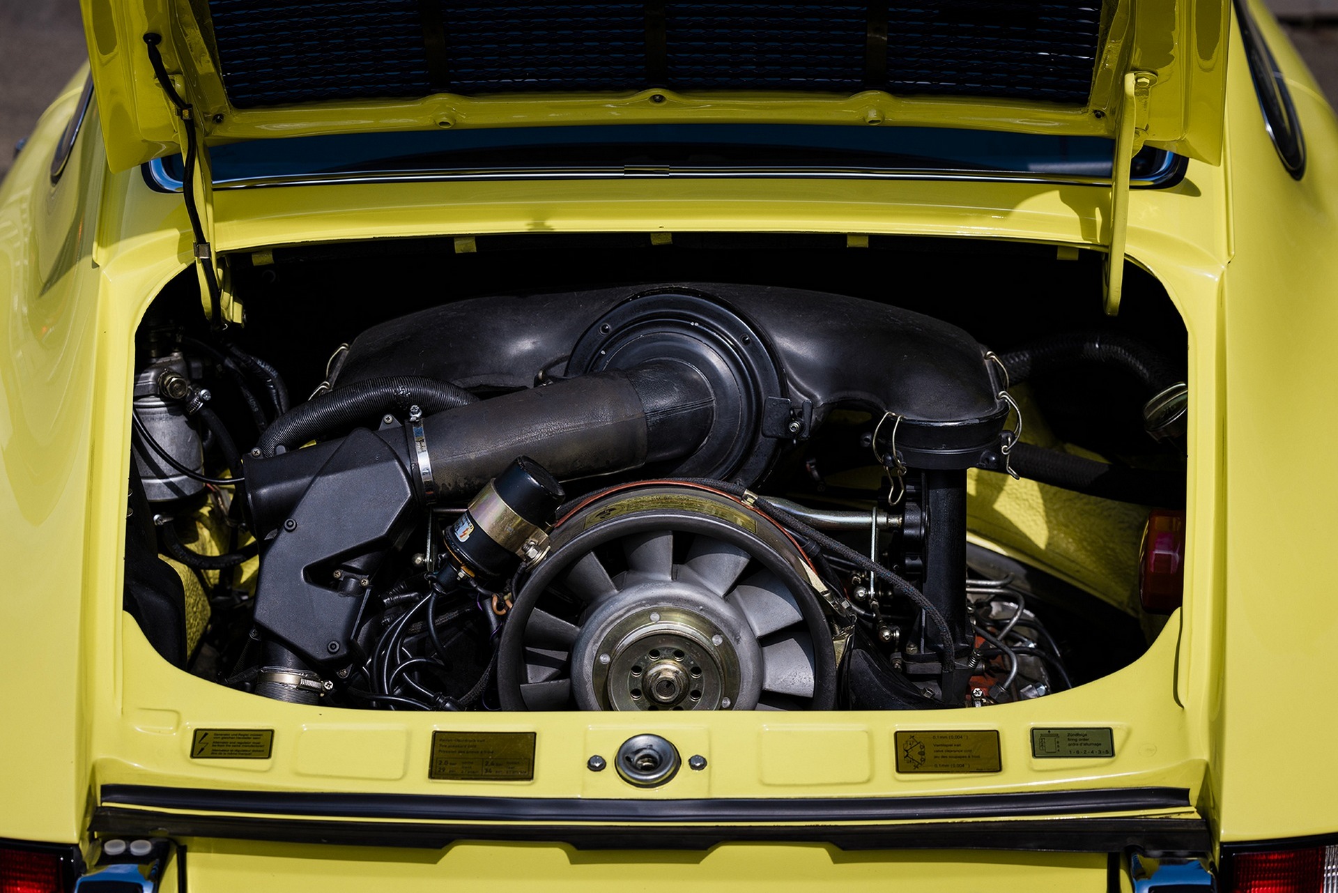 Porsche Celebrates 50th Birthday Of The 911 Carrera RS 2.7