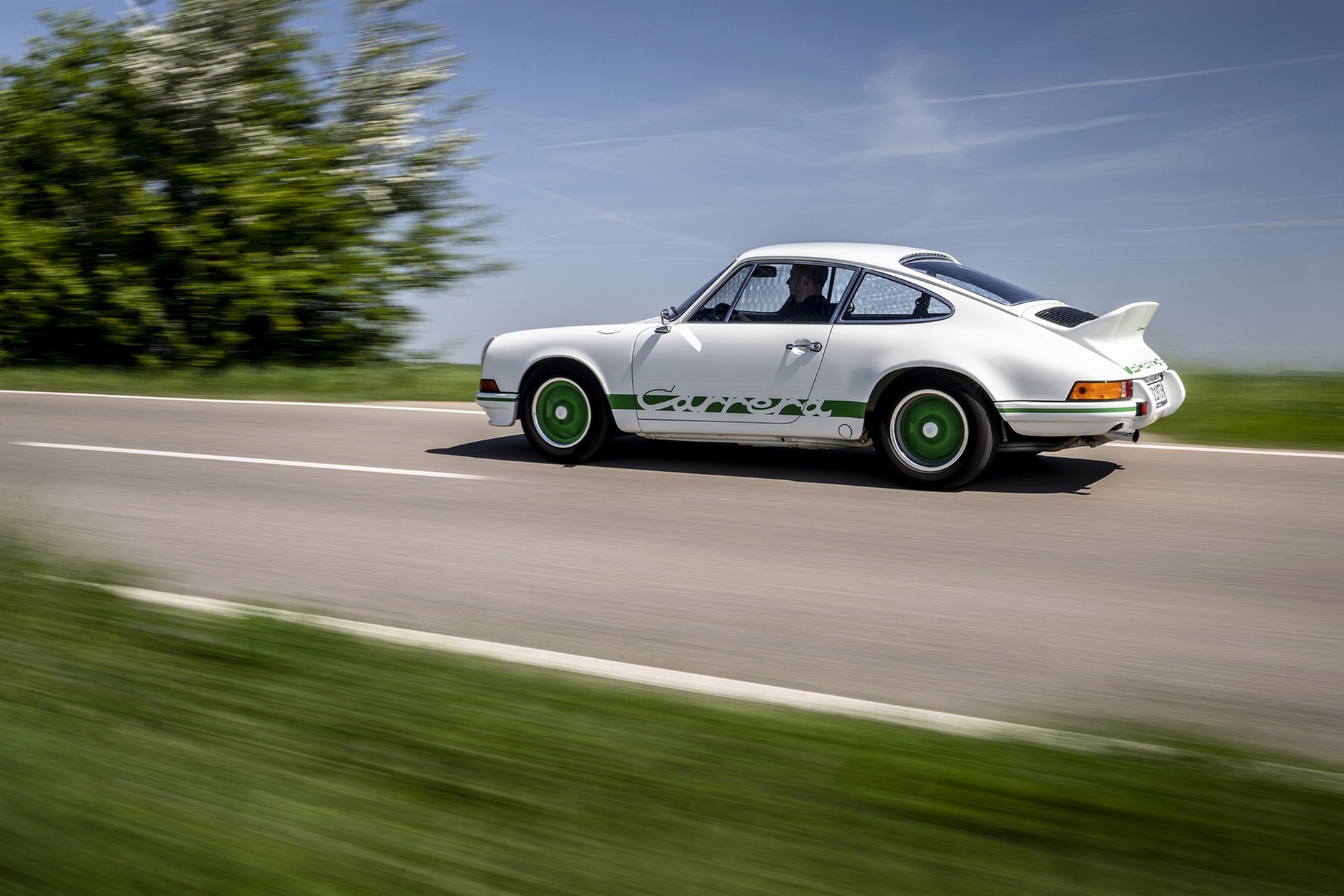 Porsche Celebrates 50th Birthday Of The 911 Carrera RS 2.7