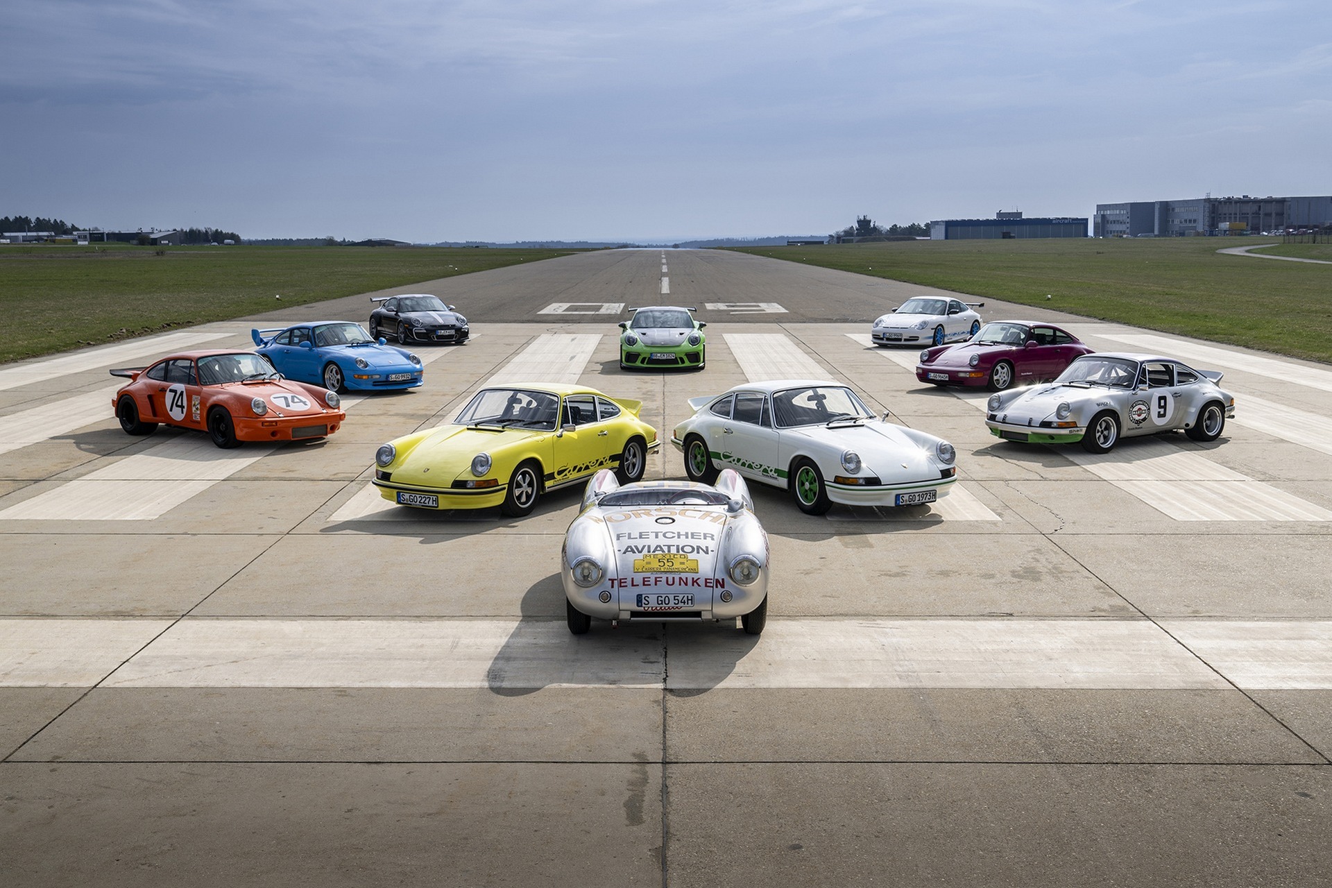Porsche Celebrates 50th Birthday Of The 911 Carrera RS 2.7