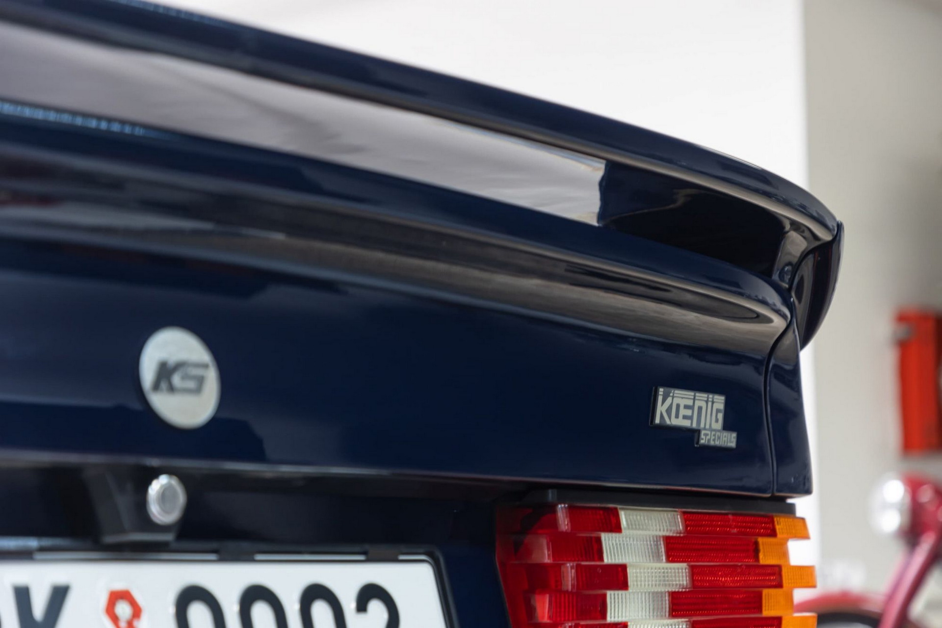 1-Of-100 Mercedes 560 SEC Koenig Looks Like The Wild Child Of An S-Class And A Testarossa