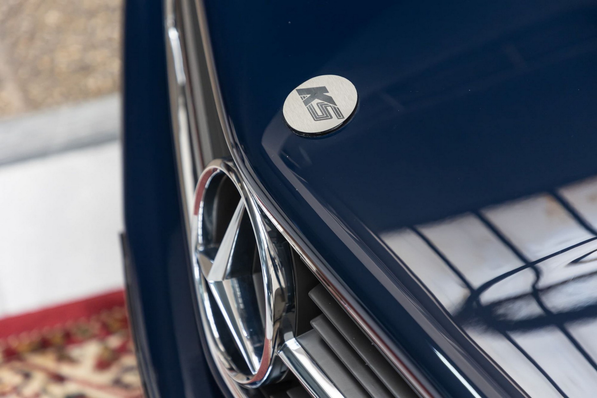 1-Of-100 Mercedes 560 SEC Koenig Looks Like The Wild Child Of An S-Class And A Testarossa