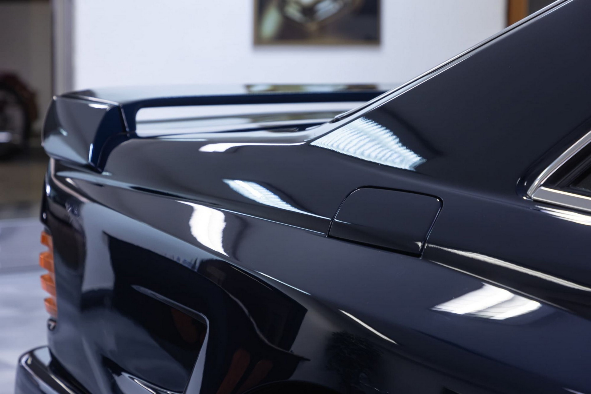 1-Of-100 Mercedes 560 SEC Koenig Looks Like The Wild Child Of An S-Class And A Testarossa