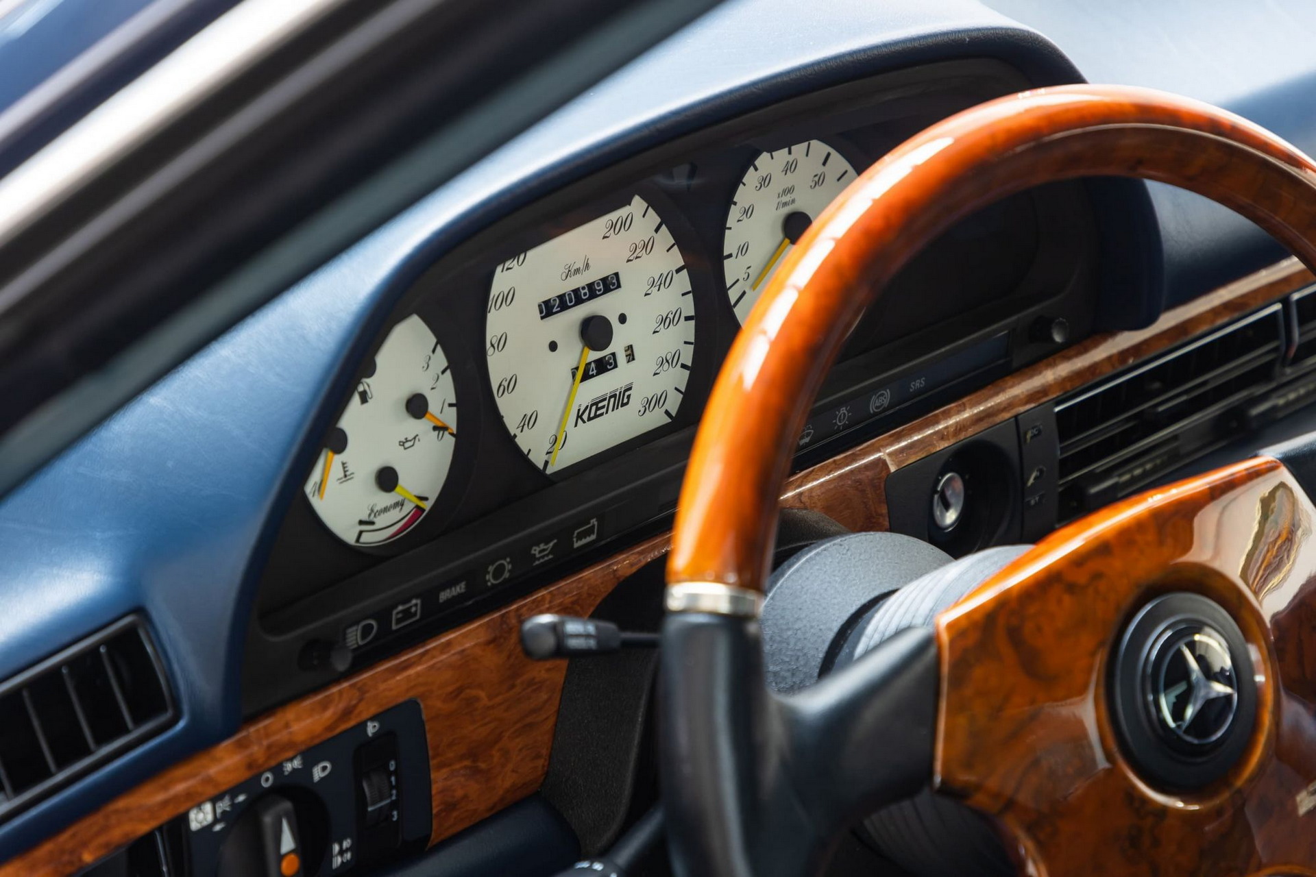 1-Of-100 Mercedes 560 SEC Koenig Looks Like The Wild Child Of An S-Class And A Testarossa