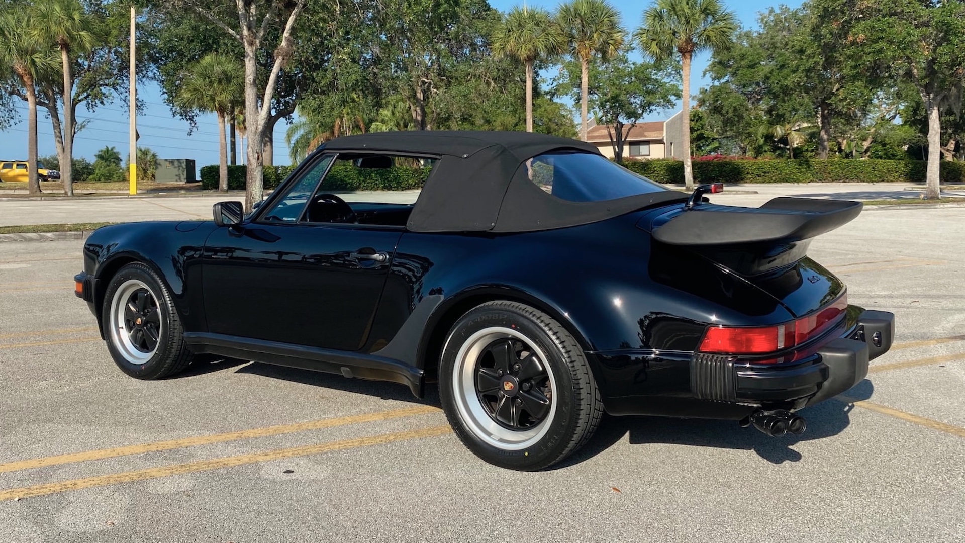 Terrible Auction Listing For Rare Final-Year 1989 Porsche 911 Turbo Cabrio Is The Definition of ‘Phoned It In’
