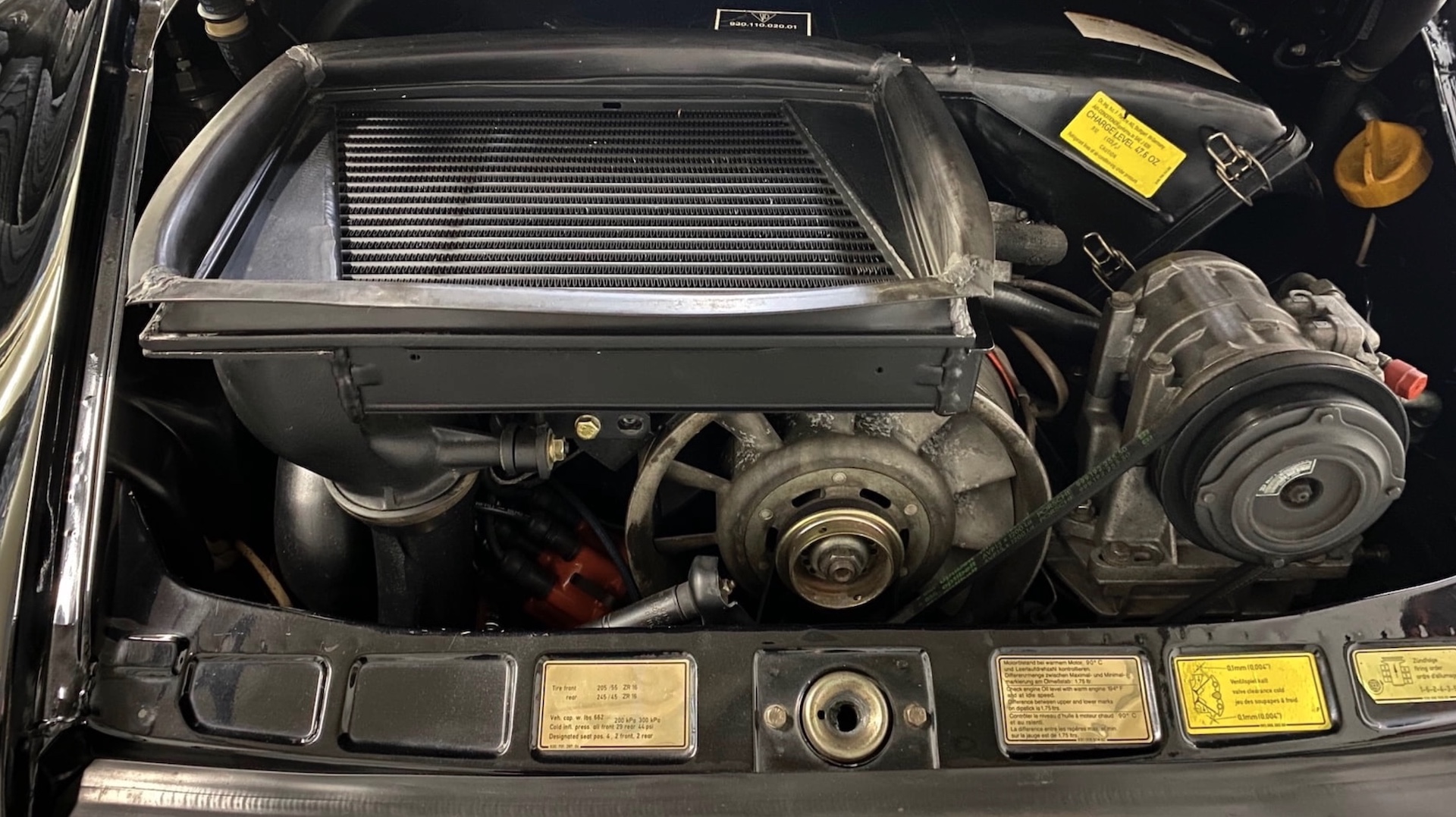 Terrible Auction Listing For Rare Final-Year 1989 Porsche 911 Turbo Cabrio Is The Definition of ‘Phoned It In’