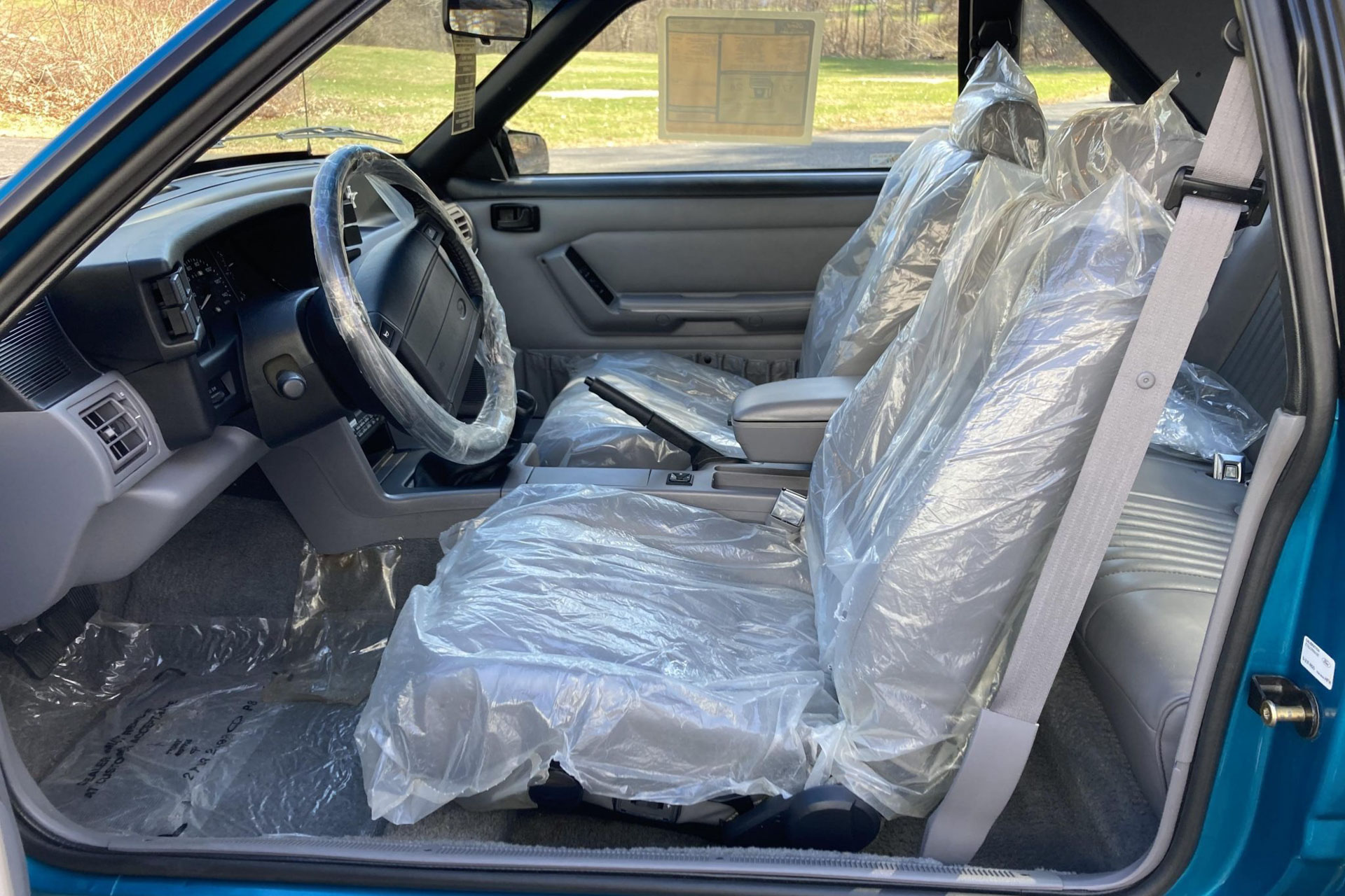 “New” 35-Mile 1993 Ford Mustang SVT Cobra Is One Foxy Lady That’s Still In Wraps