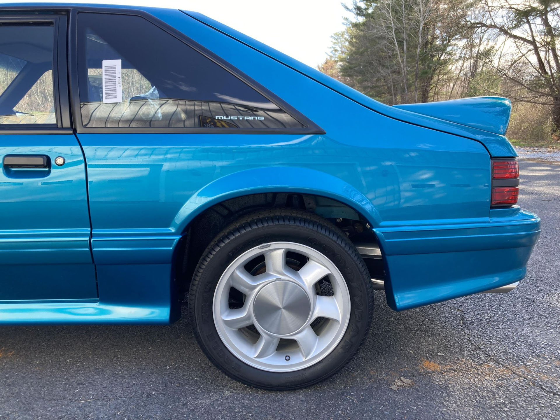 “New” 35-Mile 1993 Ford Mustang SVT Cobra Is One Foxy Lady That’s Still In Wraps