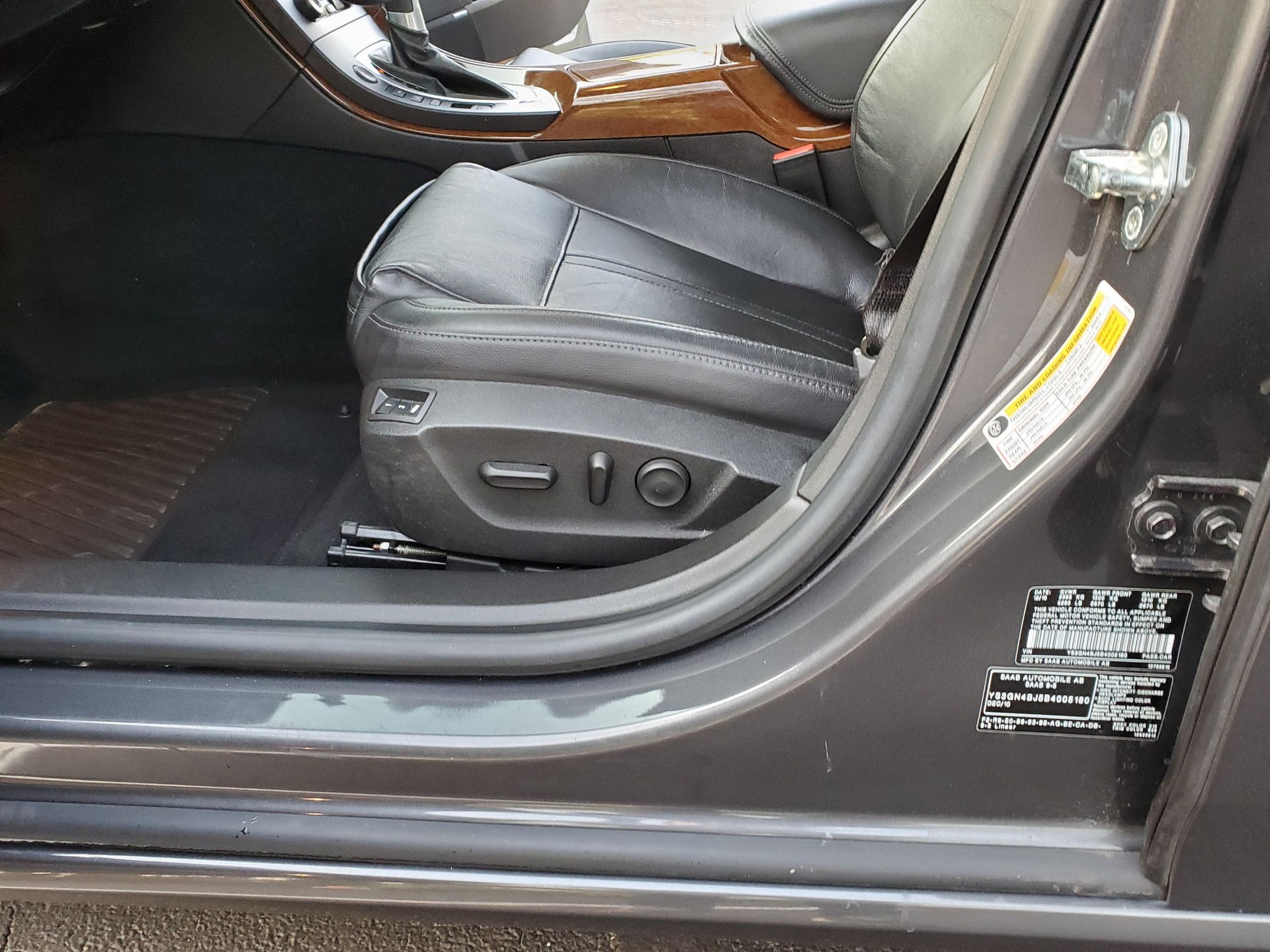 Could This Stunning Saab 9-5 Sendoff End Up Being A Steal Of A Deal?