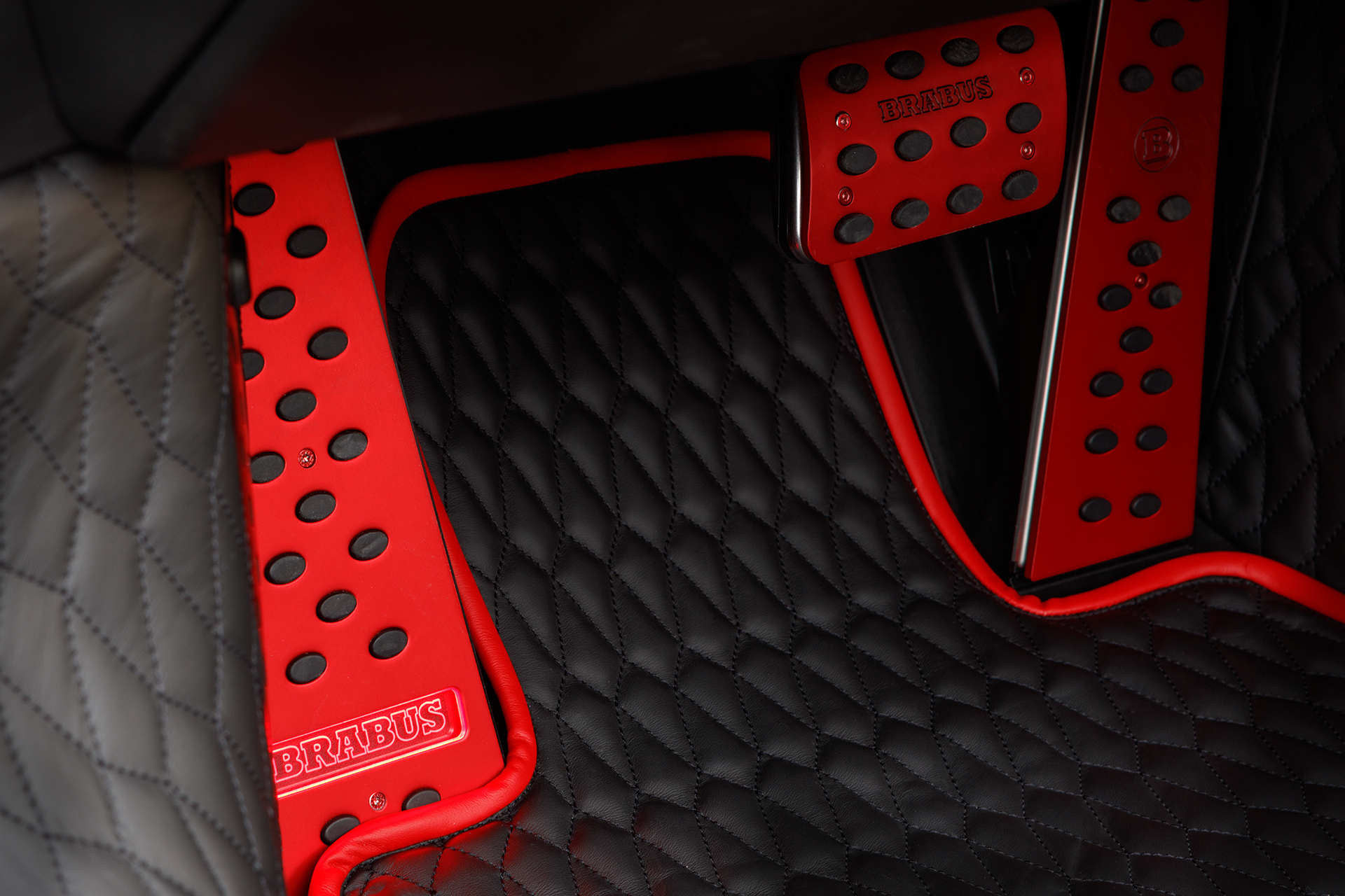 Brabus Makes The Porsche 911 Turbo S Cabriolet Even Faster And More Luxurious