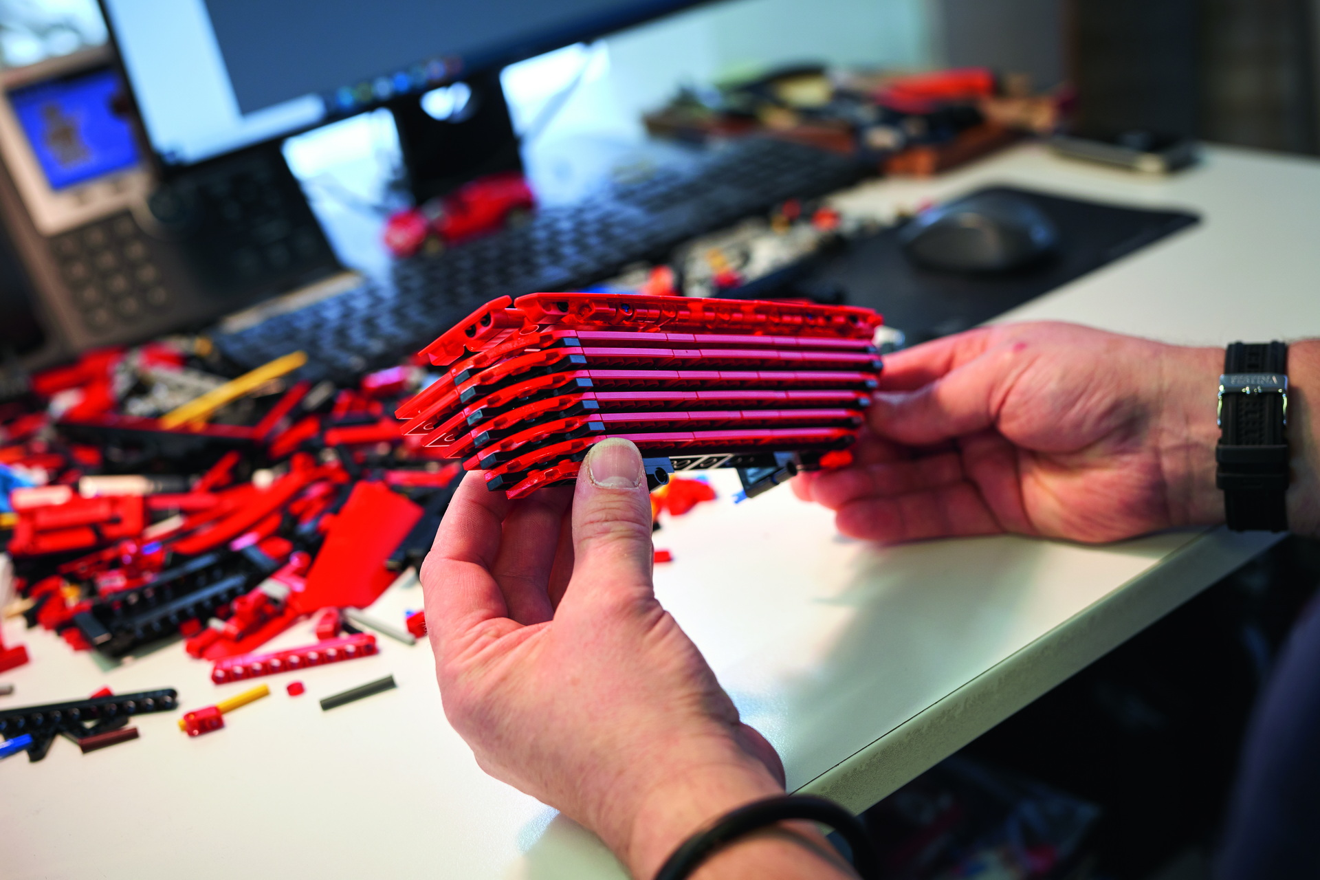 1:8 Scale Ferrari Daytona SP3 LEGO Technic Set Somehow Has Working 8-Speed Sequential Gearbox