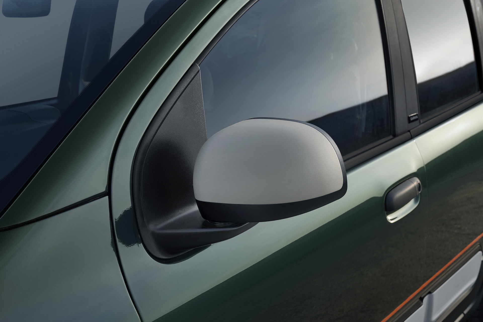 New Fiat Tipo And Panda Garmin Special Editions Throw In A Free Smartwatch