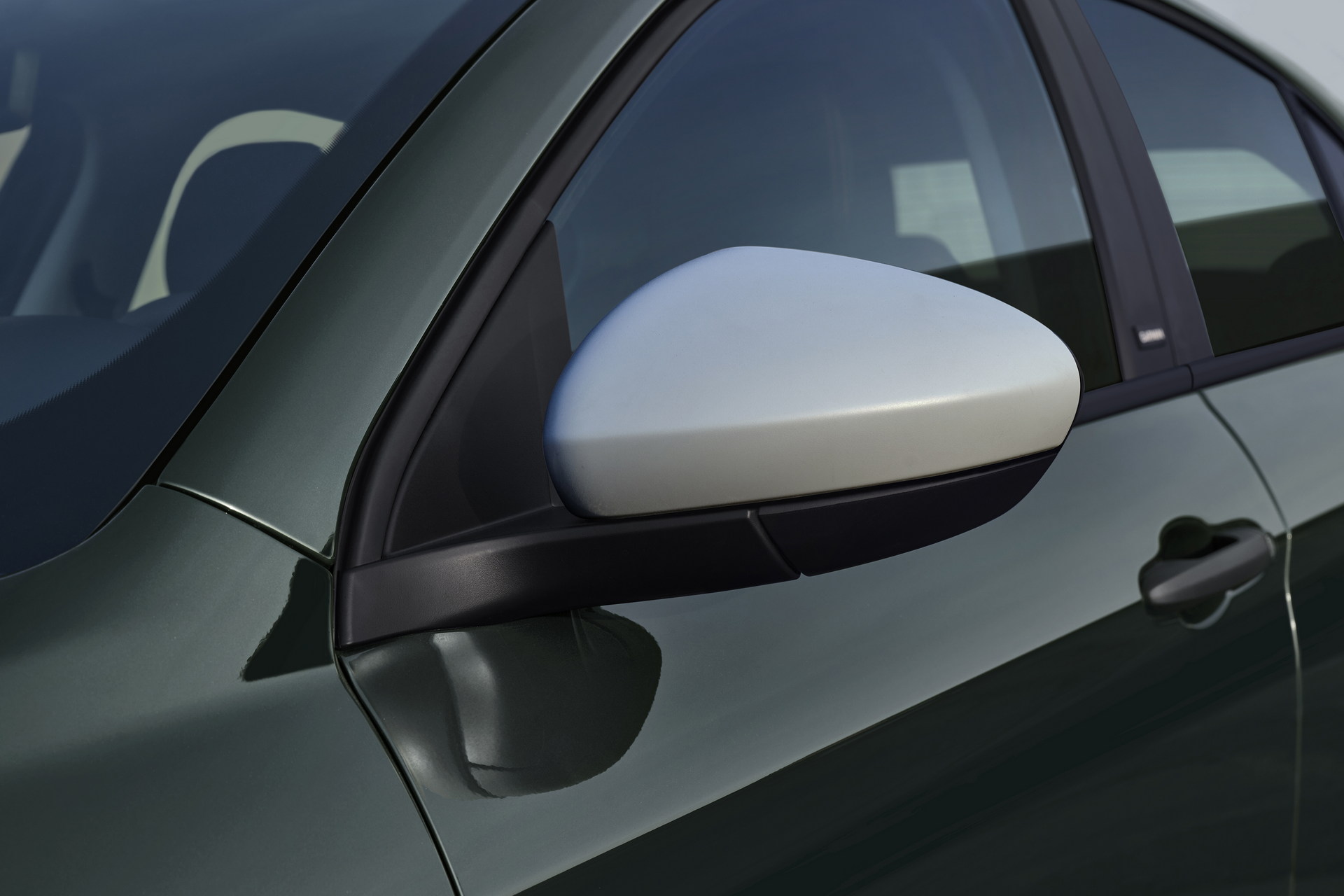 New Fiat Tipo And Panda Garmin Special Editions Throw In A Free Smartwatch