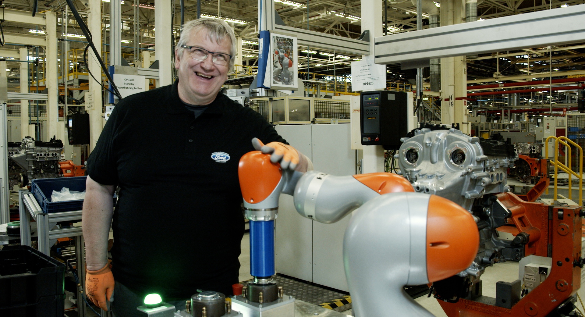 Ford Introduces ‘Robbie The Cobot’ That Can Work With People With Disabilities And Reduced Mobilty